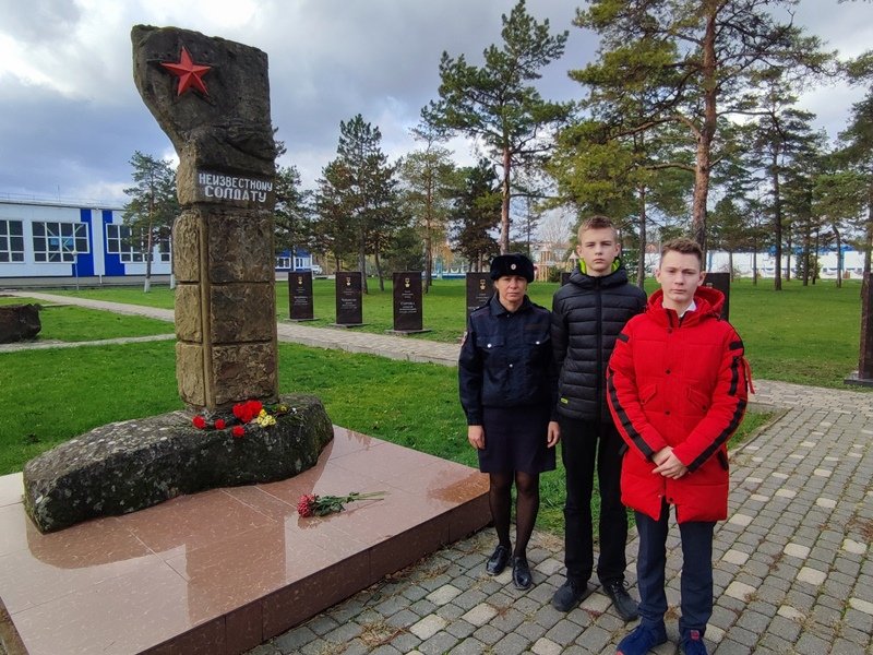 На Кубани полицейские и общественники организовали мероприятия, прирученные к Дню неизвестного солдата