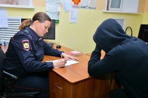 В Динском районе полицейские задержали сообщника телефонных аферистов
